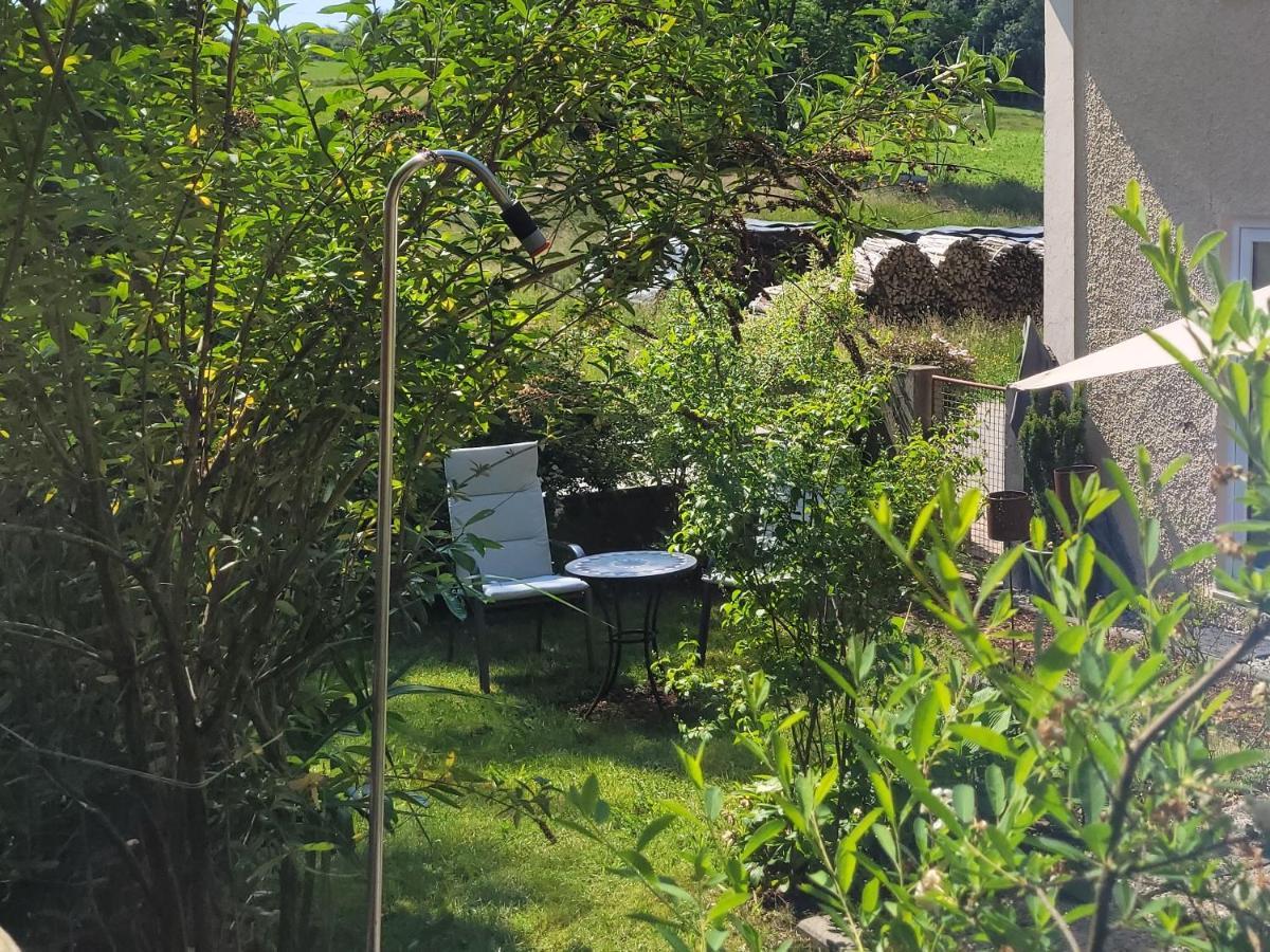 I24Rooms - Gaestezimmer Mit Eigenem Garten Legau Exterior foto